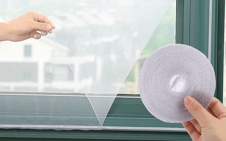 Tela mosquiteiro para janela (2 opções de cores). Acompanha fita adesiva